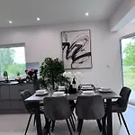Z Jacuzzi Apartament